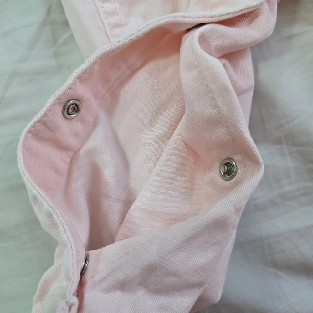 OshKosh B'gosh Baby Girl Light‎ Pink Heart Pocket Adjustable Straps Overalls 18M